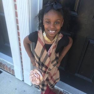 Meet your Posher, Quinita